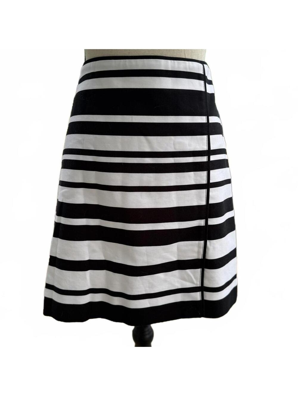 White House Black Market Black and White Striped Pencil Skirt - Size 8